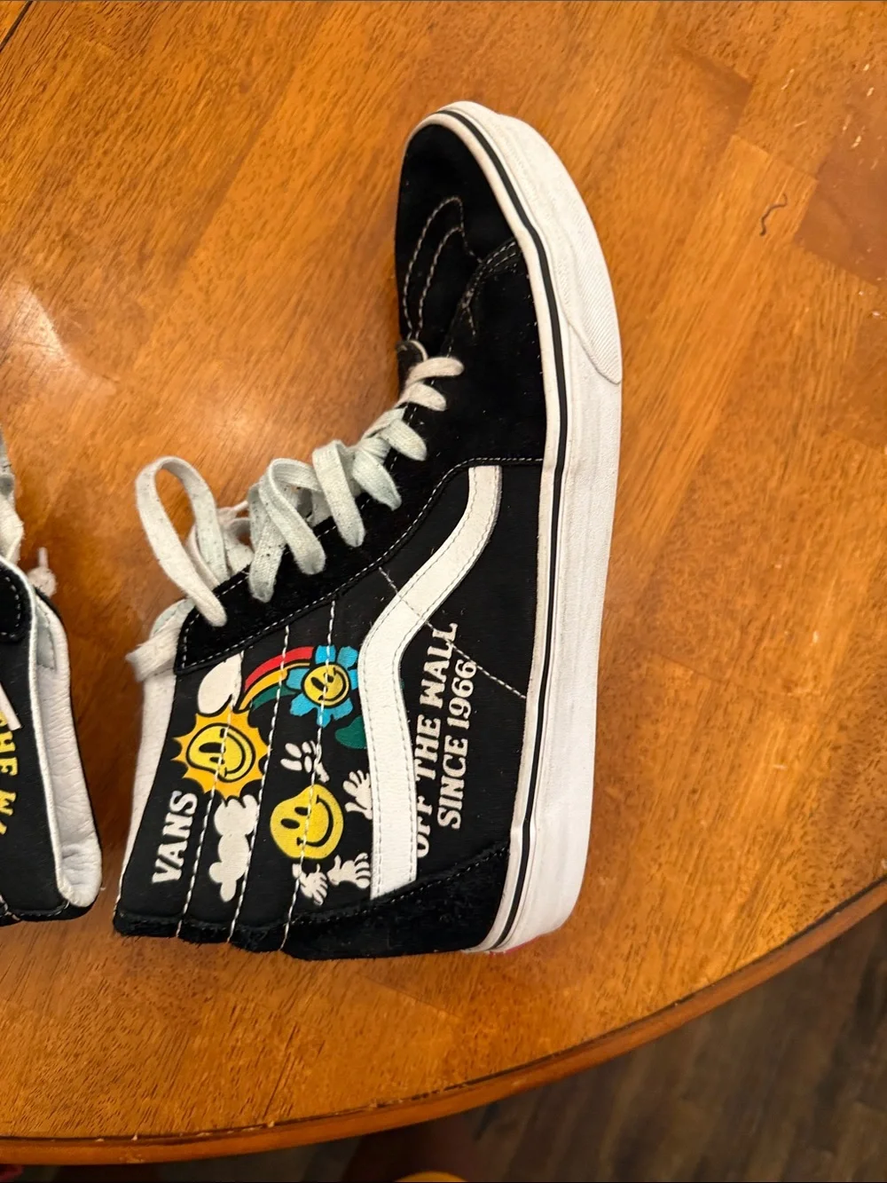 Vans Black High-Top men Sneakers with Smiley Graphics size 11.5
